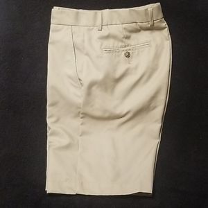 Greg Norman Shorts 32